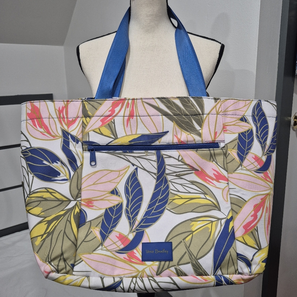 EUC Vera Bradley Large ReActive Drawstring Top Beach Tote